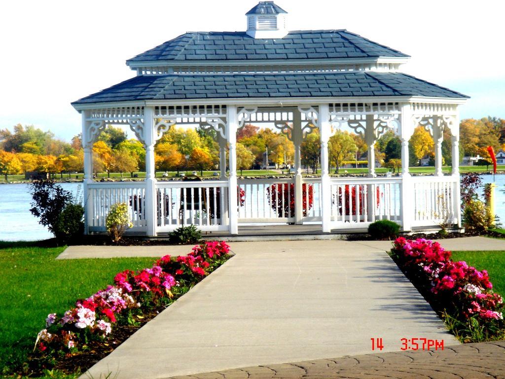 Radisson Hotel Niagara Falls-Grand Island Exterior foto